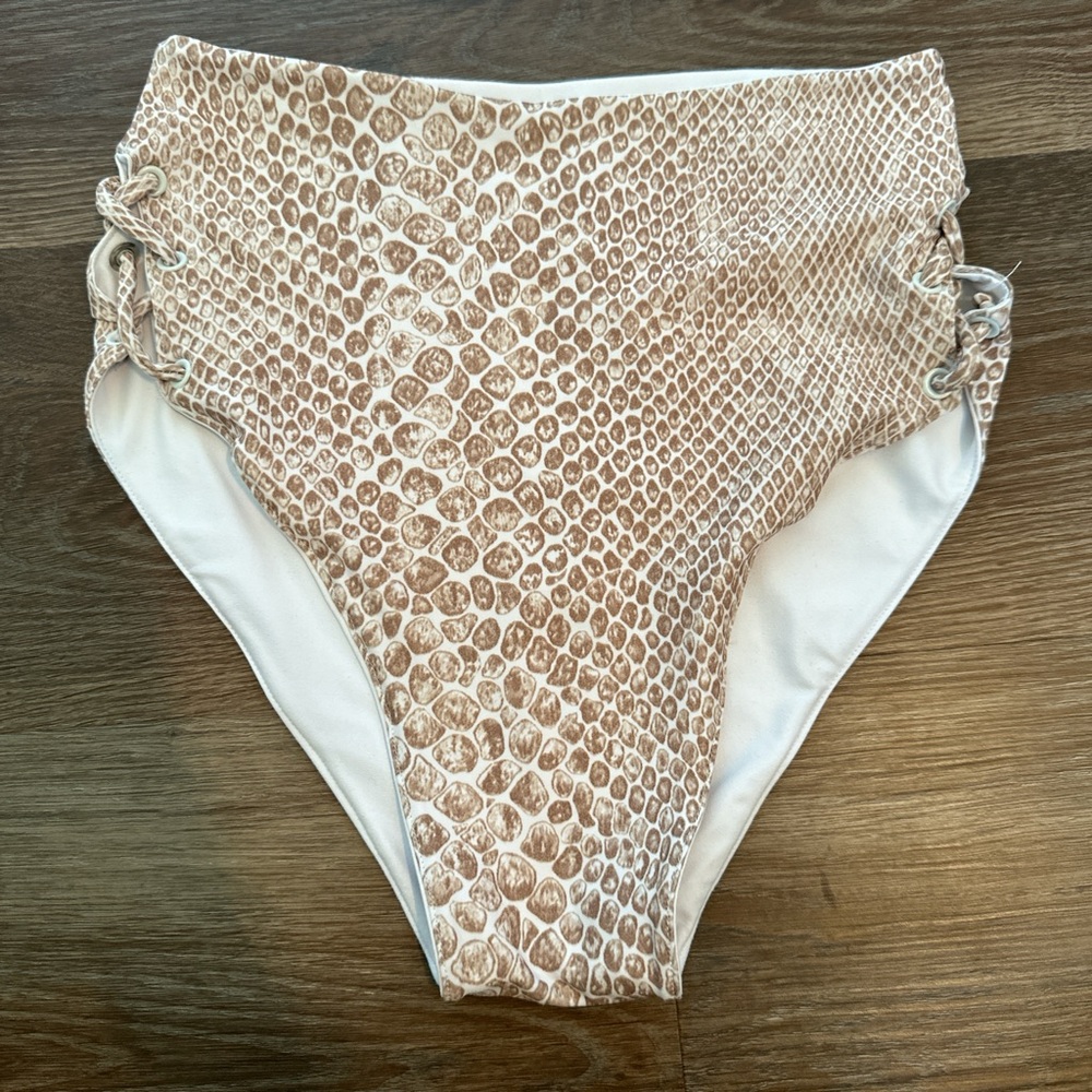 MAHELI HELI: S BIKINI HIGH WASTED BOTTOM